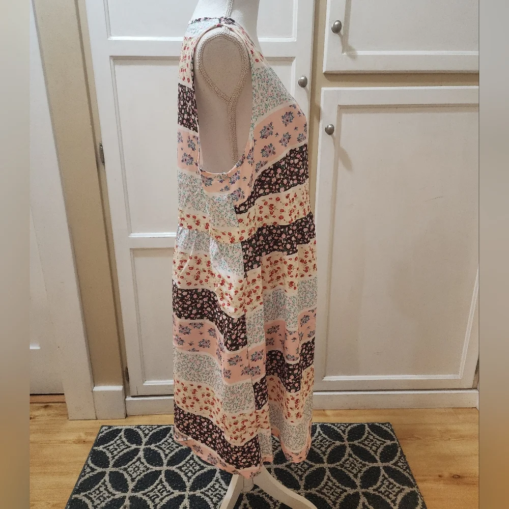 SHEIN Women's LUNE Ditsy Floral Print Sleeveless Dress NWT - Picture 8 of 13